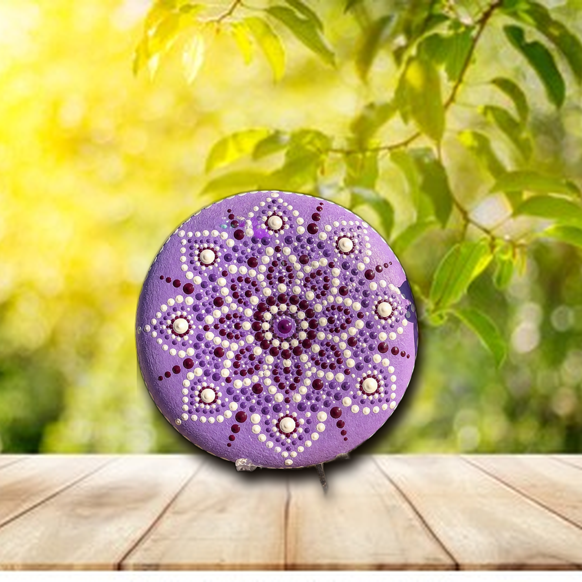 Seidenflügel Schmetterling – handbemalter Mandala-Stein, Schmetterlings-Deko als Gartengeschenk